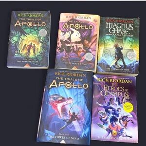 collection of 5 books young adult fantasy novels written by Rick Riordan.